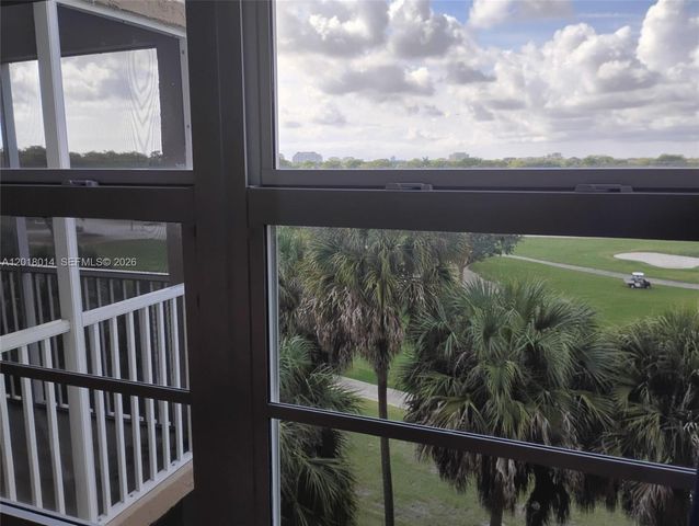 250 Jacaranda Dr 608, Plantation, FL 33324
