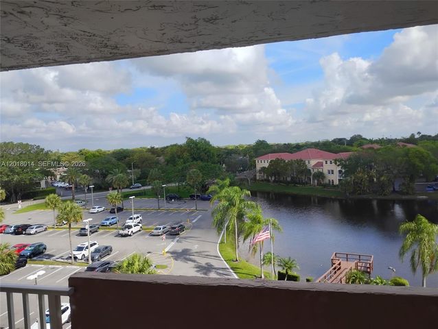 250 Jacaranda Dr 608, Plantation, FL 33324