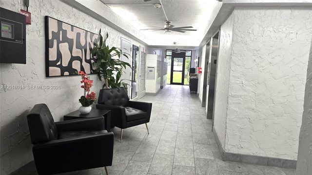 250 Jacaranda Dr 608, Plantation, FL 33324