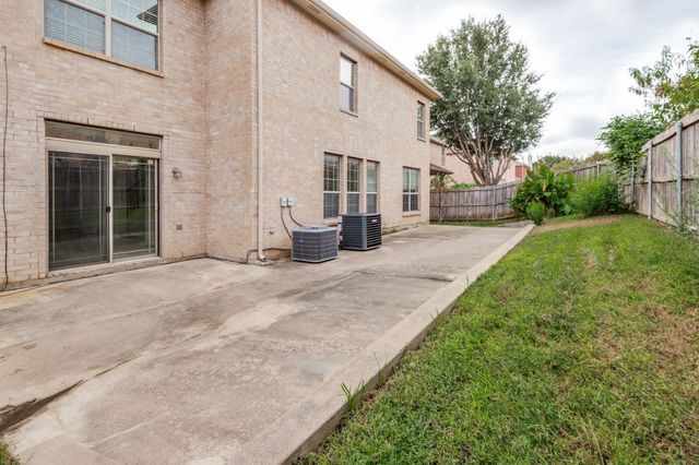 307 Moonlight Drive, Euless, TX 76039