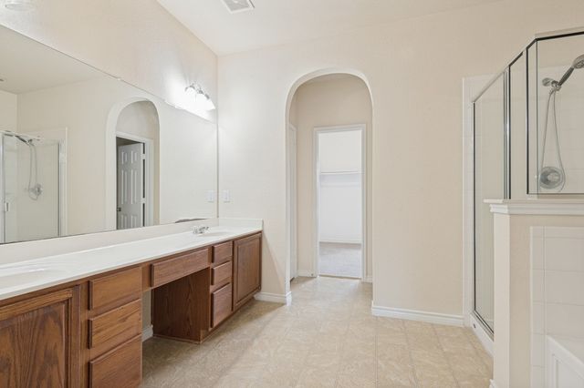 307 Moonlight Drive, Euless, TX 76039
