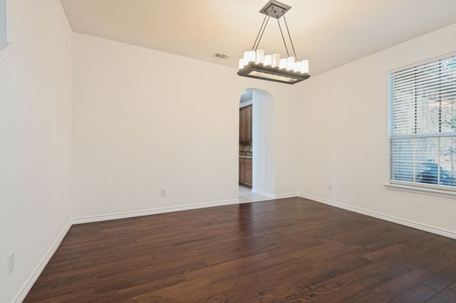 307 Moonlight Drive, Euless, TX 76039