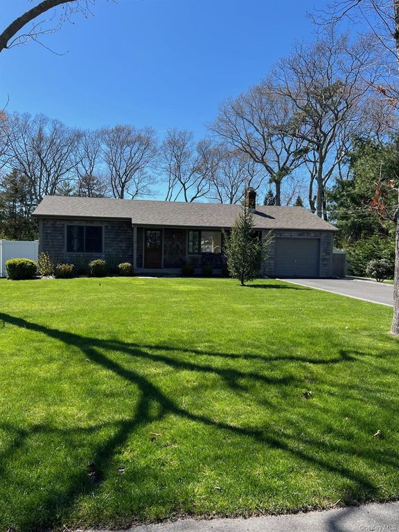 69 Rogers Avenue, Westhampton Beach, NY 11978