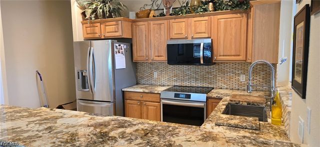 1108 SW 15th PL, Cape Coral, FL 33991