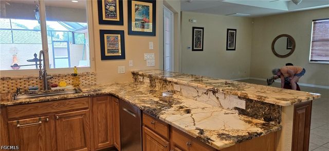 1108 SW 15th PL, Cape Coral, FL 33991