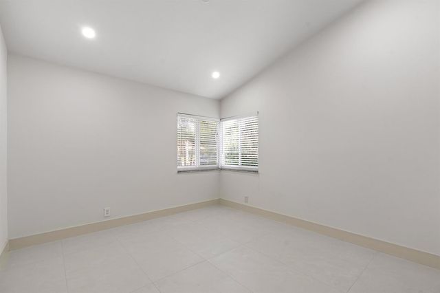 3605 SW 23rd Street, Delray Beach, FL 33445