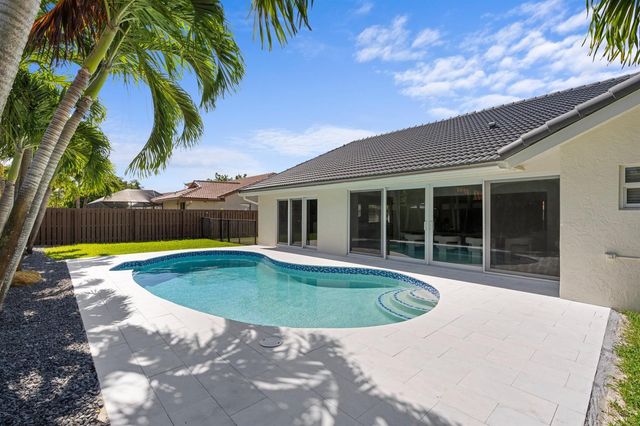 3605 SW 23rd Street, Delray Beach, FL 33445