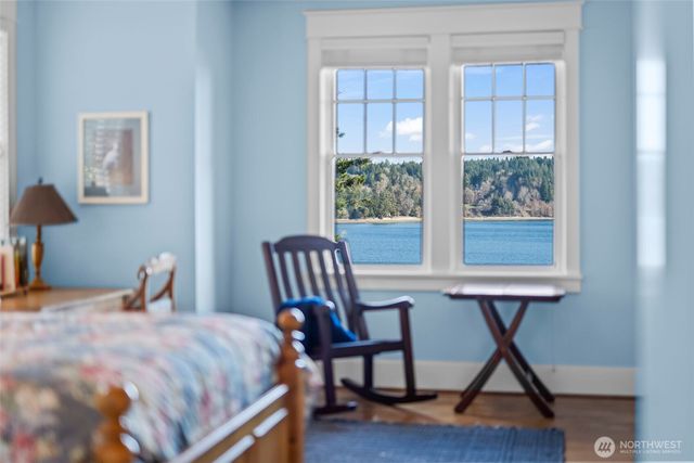 7104 E Grapeview Loop Road, Allyn, WA 98524