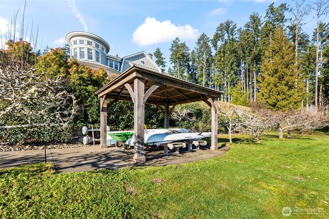 7104 E Grapeview Loop Road, Allyn, WA 98524