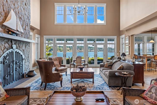 7104 E Grapeview Loop Road, Allyn, WA 98524