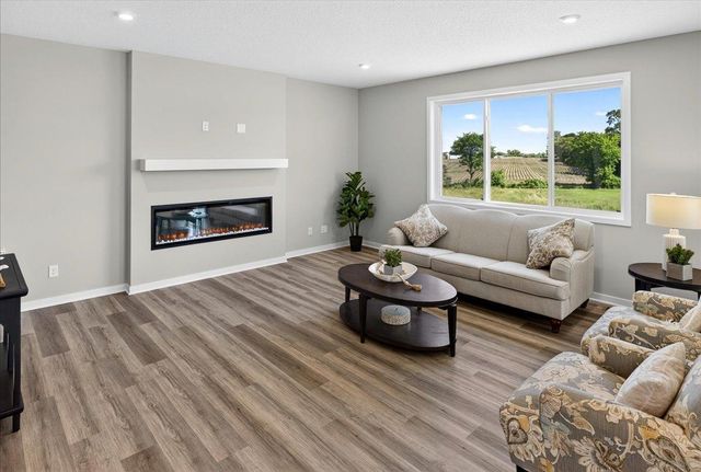 9662 32nd Street NE, Saint Michael, MN 55376