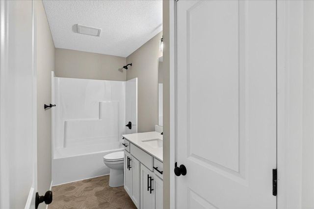 9662 32nd Street NE, Saint Michael, MN 55376