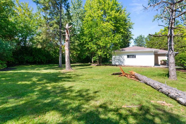 88 N Airlite Street, Elgin, IL 60123
