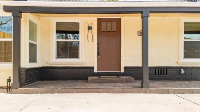 811 Nevada St, Manteca, CA 95337