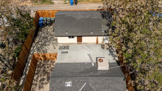 811 Nevada St, Manteca, CA 95337