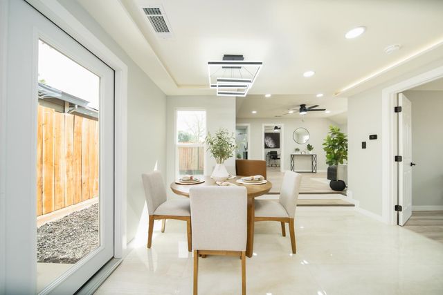 811 Nevada St, Manteca, CA 95337