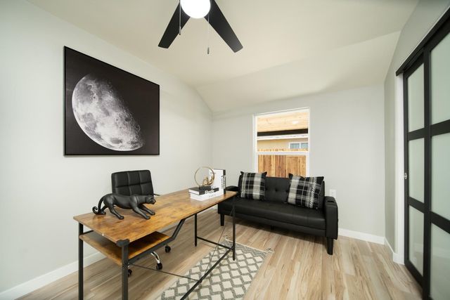 811 Nevada St, Manteca, CA 95337