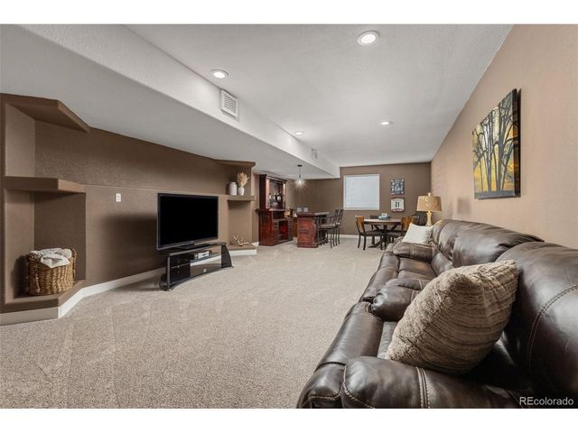 6690 Sunset Cir, Kiowa, CO 80117