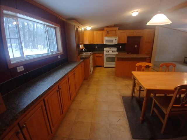 386 Methodist Hill Road, Enfield, NH 03748