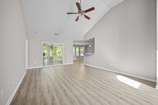 121 Emily Springs Dr., Conway, SC 29527