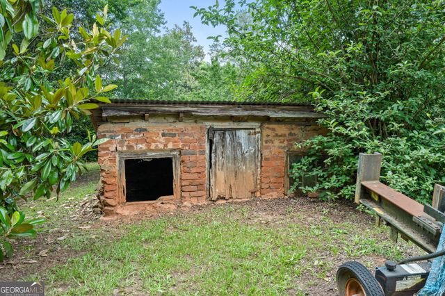 2037 Jeff Davis Road, Thomaston, GA 30286