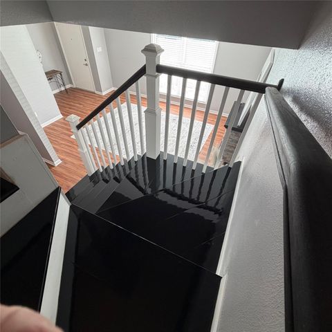 1831 Sherwood Forest Street 20, Houston, TX 77043