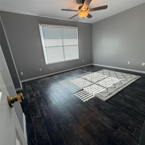 1831 Sherwood Forest Street 20, Houston, TX 77043