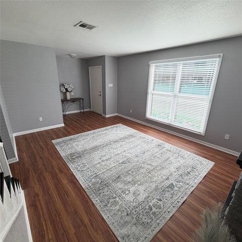 1831 Sherwood Forest Street 20, Houston, TX 77043