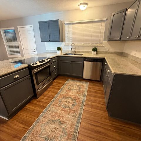 1831 Sherwood Forest Street 20, Houston, TX 77043