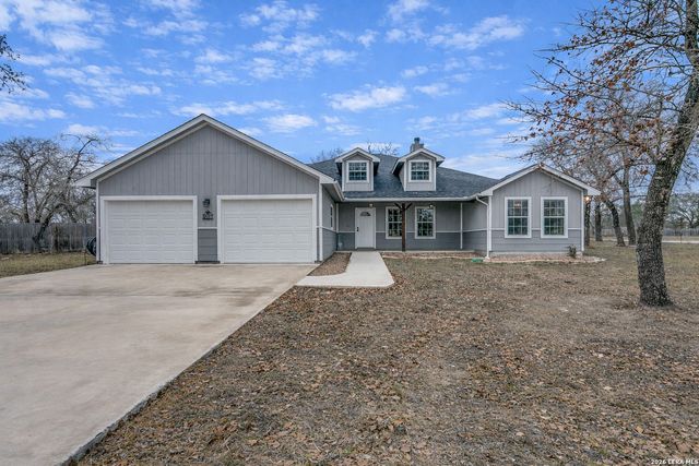 210 Inwood, Poteet, TX 78065