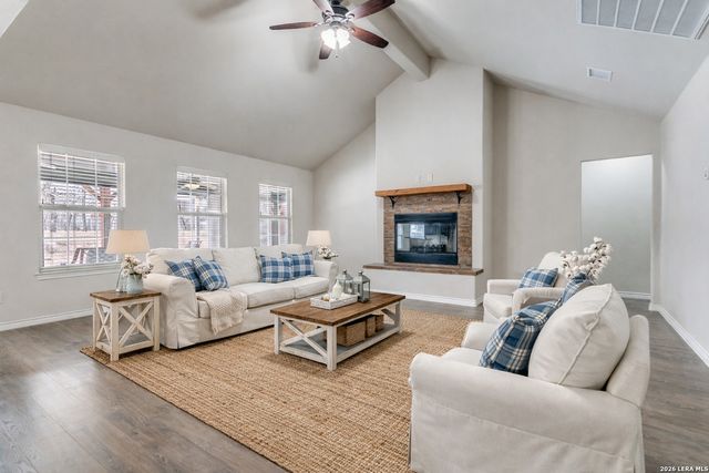 210 Inwood, Poteet, TX 78065