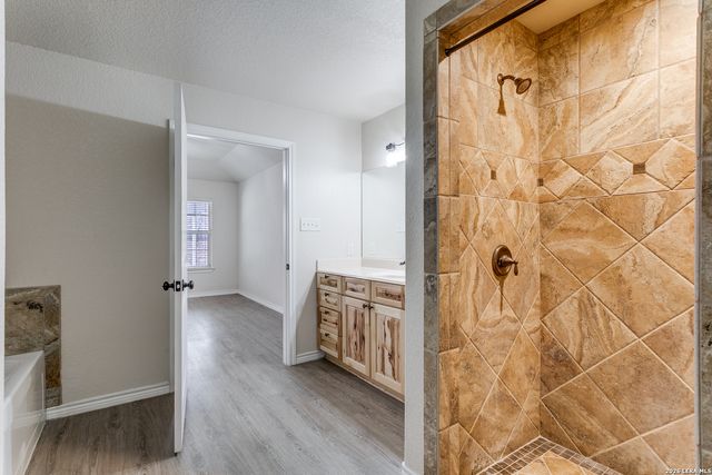 210 Inwood, Poteet, TX 78065