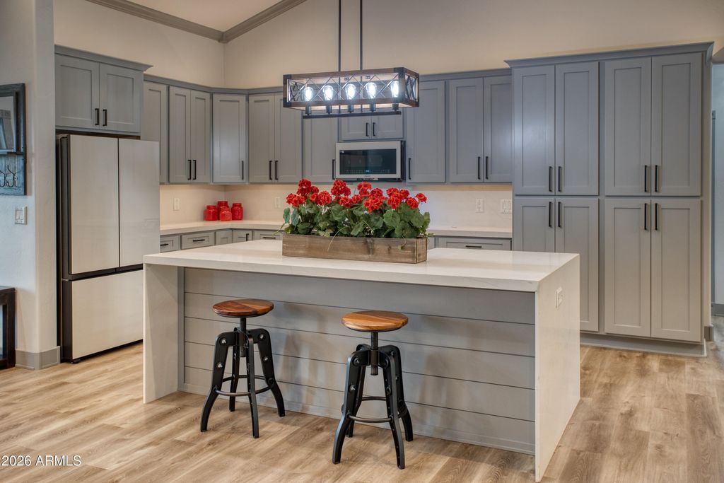 Image 12 of property listing at 2281 W EDGEWATER --, Show Low, AZ 85901