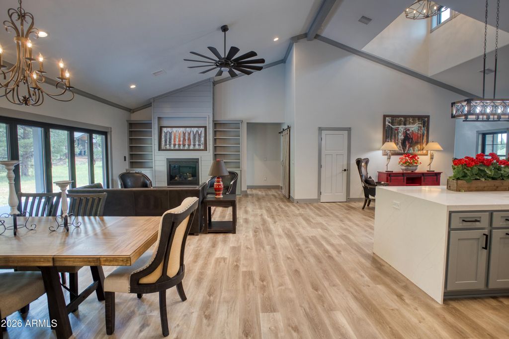 Image 15 of property listing at 2281 W EDGEWATER --, Show Low, AZ 85901