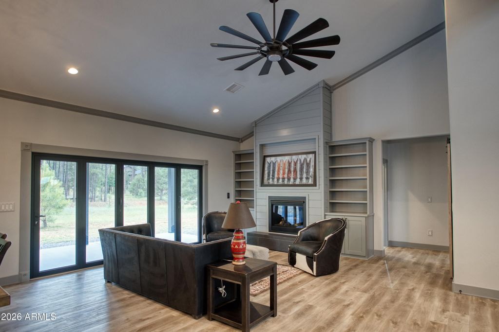 Image 19 of property listing at 2281 W EDGEWATER --, Show Low, AZ 85901