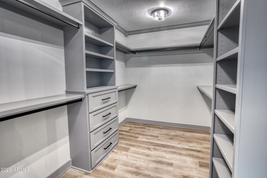 Image 29 of property listing at 2281 W EDGEWATER --, Show Low, AZ 85901