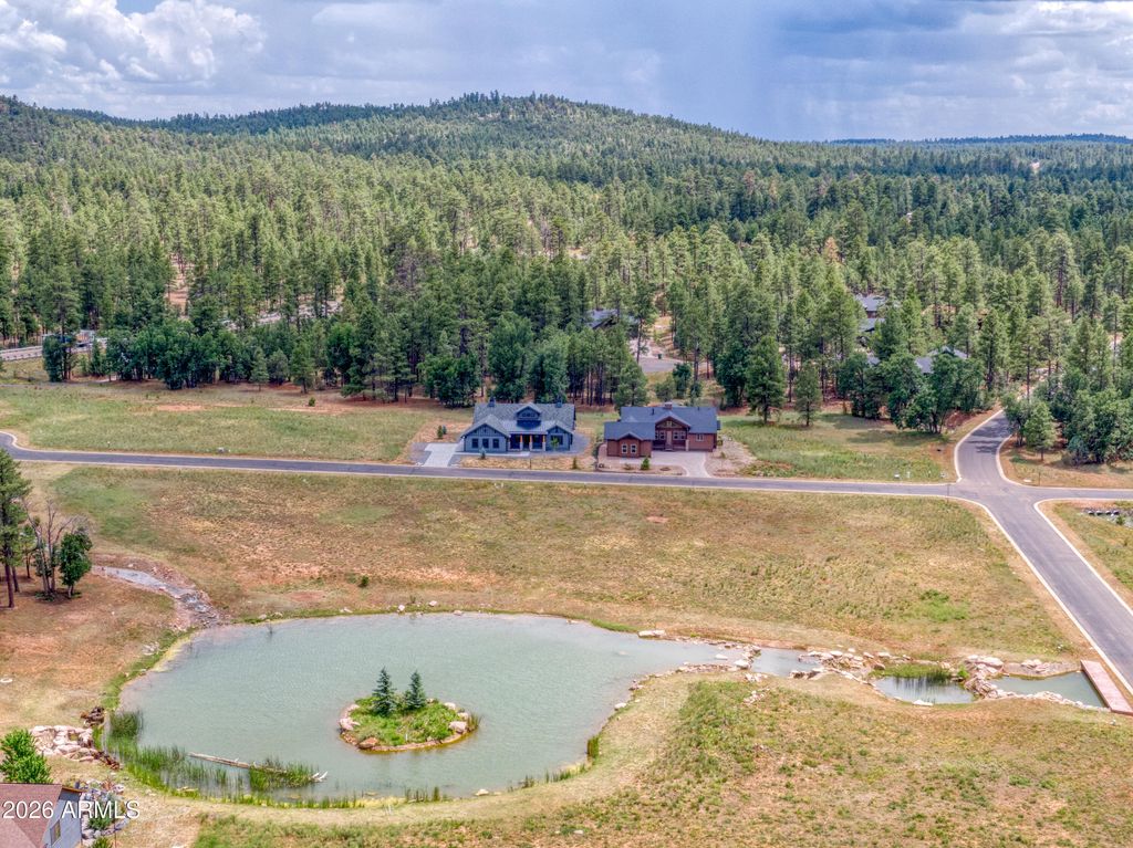 Image 6 of property listing at 2281 W EDGEWATER --, Show Low, AZ 85901