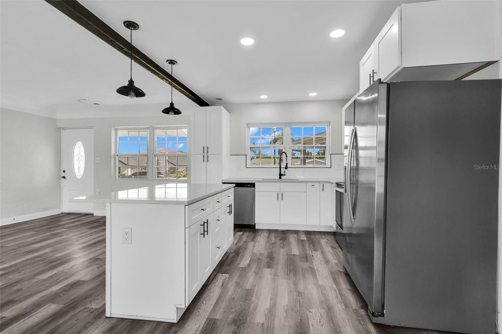 246 MAGELLAN DRIVE, SARASOTA, FL 34243 — photo 5