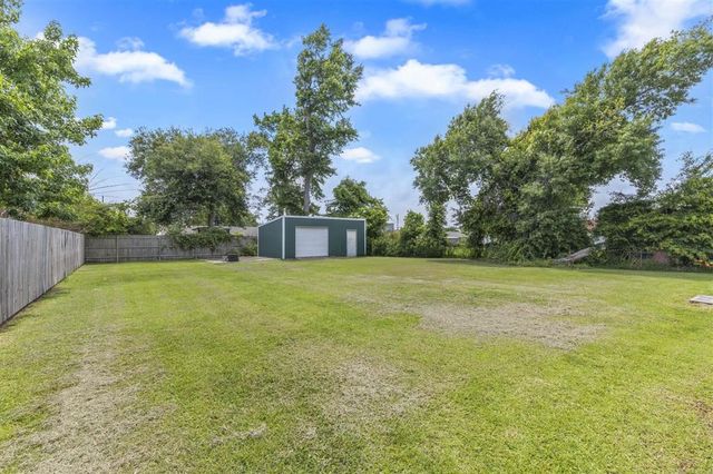 306 Louisiana Avenue, Sulphur, LA 70663