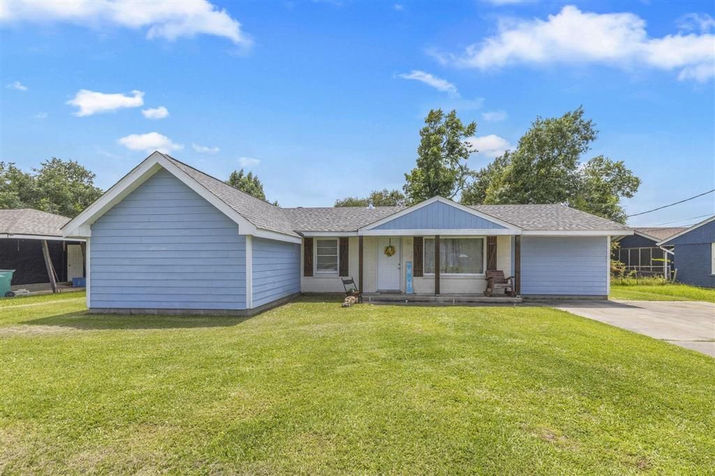 306 Louisiana Avenue, Sulphur, LA 70663