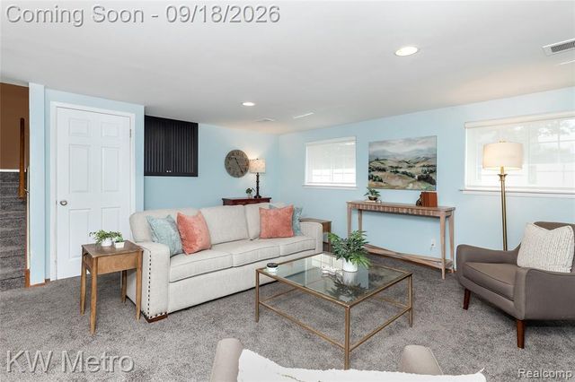 595 Shenandoah Drive, Clawson, MI 48017
