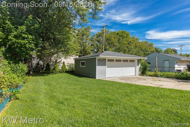 595 Shenandoah Drive, Clawson, MI 48017