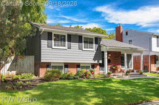 595 Shenandoah Drive, Clawson, MI 48017