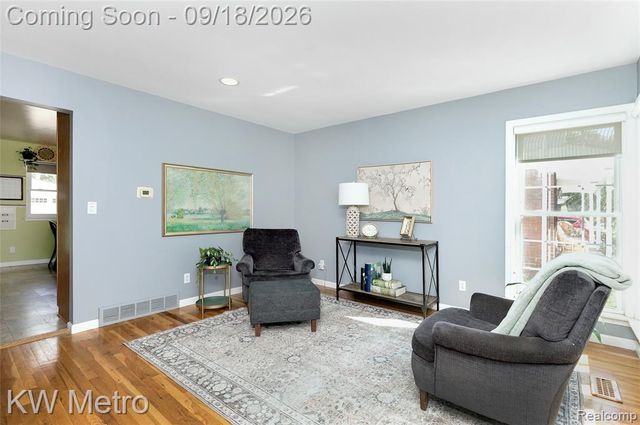 595 Shenandoah Drive, Clawson, MI 48017