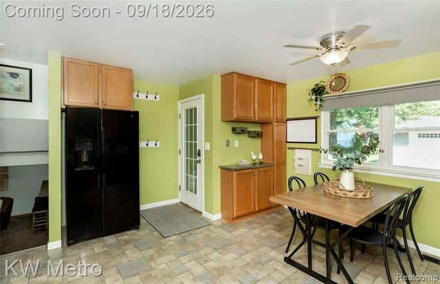 595 Shenandoah Drive, Clawson, MI 48017
