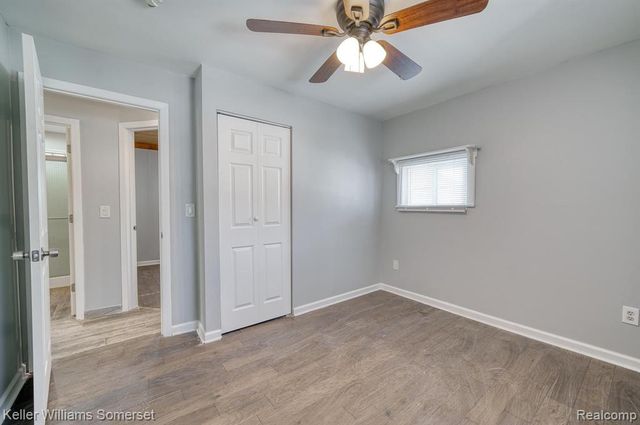24357 Lauren Avenue, Warren, MI 48089