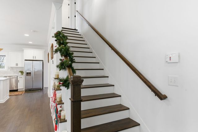 137 Elmhurst Ave, Nashville, TN 37207