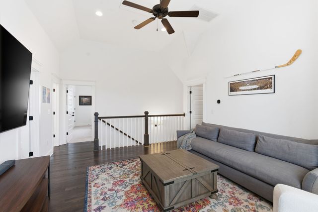 137 Elmhurst Ave, Nashville, TN 37207