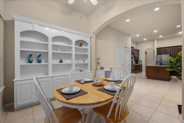 109 Hawke Bay Lane, Friendswood, TX 77546