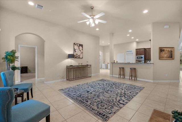 109 Hawke Bay Lane, Friendswood, TX 77546